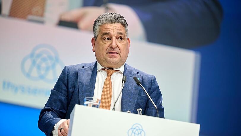 Thyssenkrupp-Chef L&oacute;pez wirbt bei den Aktion&auml;rinnen und Aktion&auml;ren f&uuml;r die neue Unternehmensstrategie "Aces 2030".