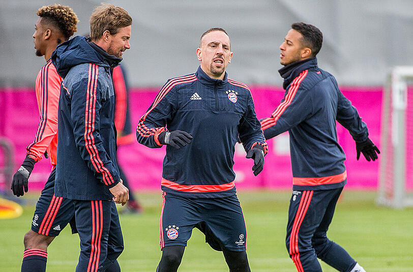 Und nochmal Franck Ribéry bei einer Übung.