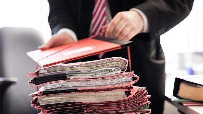 Die Staatsanwaltschaft ist davon überzeugt, dass 4,6 Millionen Euro aus den Bankschließfächern gestohlen wurden. (Symbolbild)