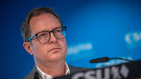 CSU-Generalsekret&auml;r Hubert wirft dem neuen Chef der Linken, Pantisano, einen katastrophalen Fehlstart vor und fordert seinen R&uuml;cktritt.