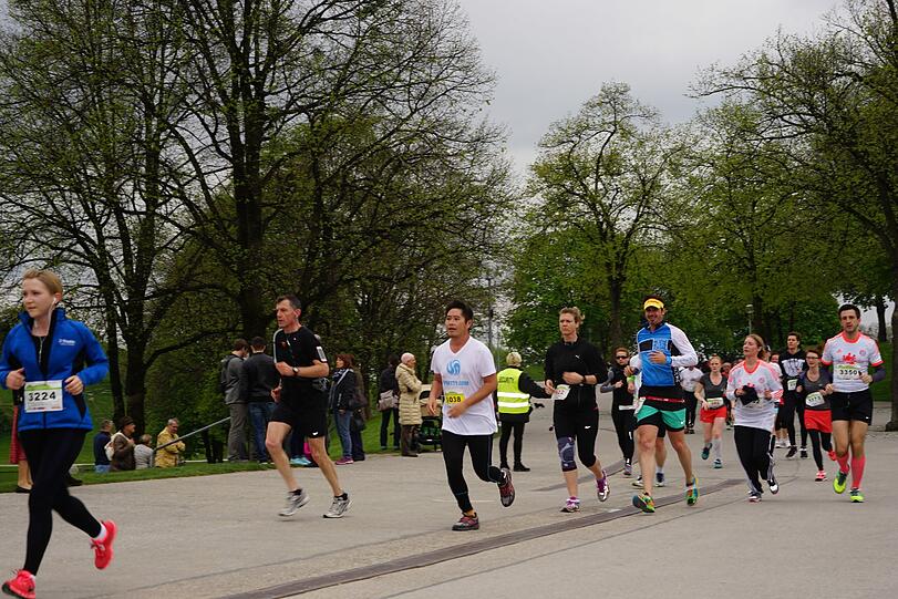 Bereits zum 12. Mal fand der Halbmarathon im Olympiapark statt. Die Bilder.