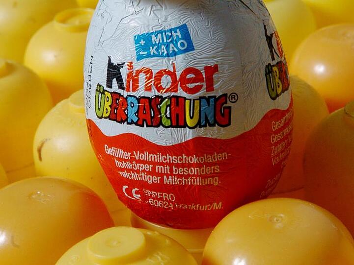 Die Kinderkommission des Bundestags hat ein Verbot von Überraschungseiern vorgeschlagen. (Symbolbild)