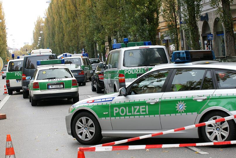 Die jeweiligen Bezugskonten weisen jedoch nicht die nötige Deckung auf.