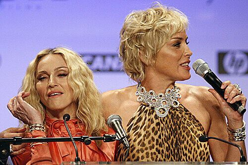 Madonna (links) und Sharon Stone.
