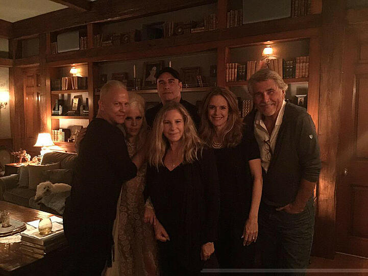 Von links nach rechts: Ryan Murphy, Lady Gaga, John Travolta, Barbra Streisand, Kelly Preston und James Brolin