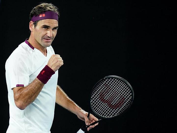 Roger Federer setzte sich in Melbourne gegen den Ungarn Marton Fucsovics durch.