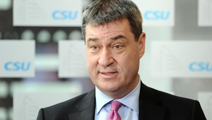 Markus Söder verteidigt Gerhard Schröders Agenda 2010. Markus Söder verteidigt Gerhard Schröders Agenda 2010.