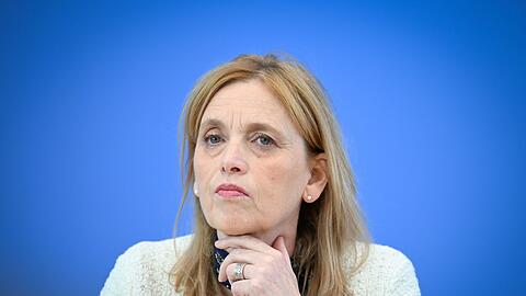 Familienministerin Prien muss in ihrem Etat sparen. (Archivbild)