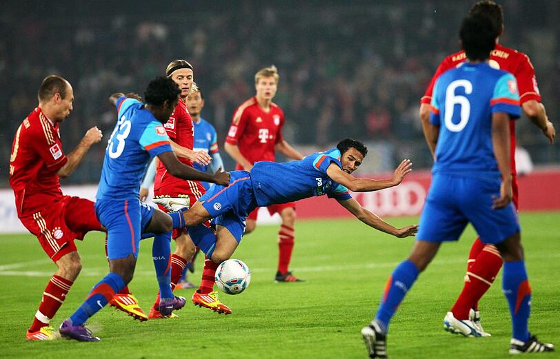 Bayern München hat das Testspiel gegen die Nationalmannschaft von Indien leicht und locker mit 4:0 (4:0) gewonnen. Gomez, Schweinsteiger und Müller trafen für die Münchner. Die Bilder vom Spiel!