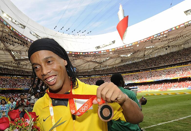 Der ehemalige Weltstar Ronaldinho könnte bald für den schweizer Erstligisten FC Sion auflaufen.