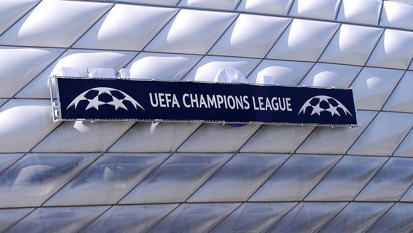 Ein Schild an der Arena vorm Finale dahoam 2012. Ein Schild an der Arena vorm Finale dahoam 2012.