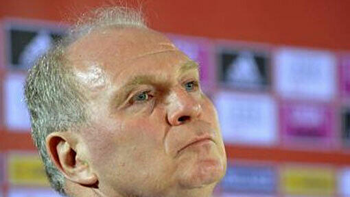 Bayern-Präsident Uli Hoeneß kritisiert die Staatsanwaltschaft München. Bayern-Präsident Uli Hoeneß kritisiert die Staatsanwaltschaft München.