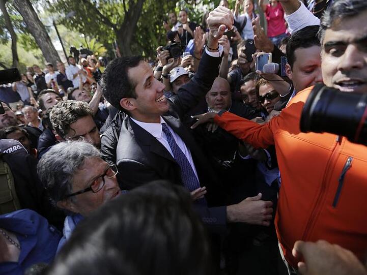 Juan Guaido hat sich selbst zum Übergangspräsidenten ernannt.