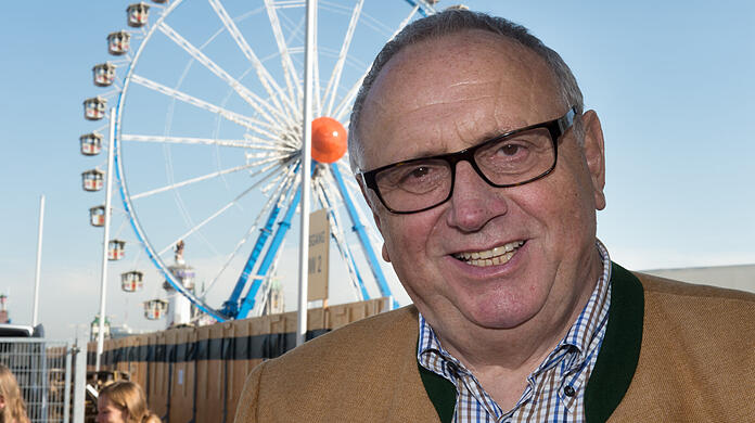 Es geht um Vorteilsgewährung durch die Überlassung von Wertmarken für die Wiesn. Toni Roiderer wehrt sich. (Archivbild)