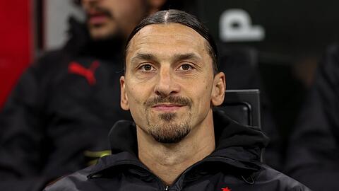 Fußballprofi Zlatan Ibrahimovic verkündet Karriereende.