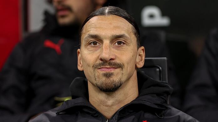 Fußballprofi Zlatan Ibrahimovic verkündet Karriereende.