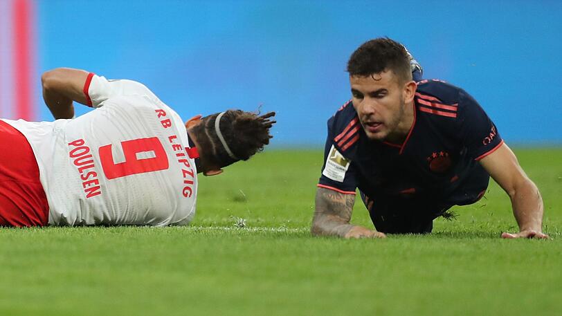 LUCAS HERNÁNDEZ - NOTE 3: Der Rekordtransfer der Bundesliga, für 80 Millionen Euro von Atlético Madrid verpflichtet, diesmal wegen des Ausfalls von Alaba Linksverteidiger &ndash; wie in der französischen Équipe. Löste diesen kurzfristigen Auftrag anfangs souverän. Ballsicher, gute Übersicht. Aber dann: kam einen Moment zu spät gegen Poulsen zu spät, verursachte zu ungestüm im Zweikampf den Elfmeter zum 1:1. Baute auch konditionell ab.
