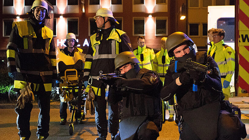 Schreckensszenario Terroranschlag - die Münchner Polizei probt den Ernstfall in einer mehrstündigen Übung am Hauptbahnhof - die Bilder.