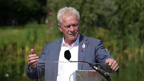 Minister Alois Rainer will das Heimatgef&uuml;hl in allen Regionen st&auml;rken.