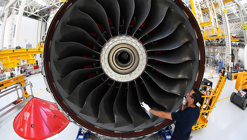 Ein Flugzeugtriebwerk (Rolls-Royce) aus Brandenburg: Waren "Made in Germany" sind weltweit gefragt, das lässt die Kassen klingeln. Ein Flugzeugtriebwerk (Rolls-Royce) aus Brandenburg: Waren "Made in Germany" sind weltweit gefragt, das lässt die Kassen klingeln.