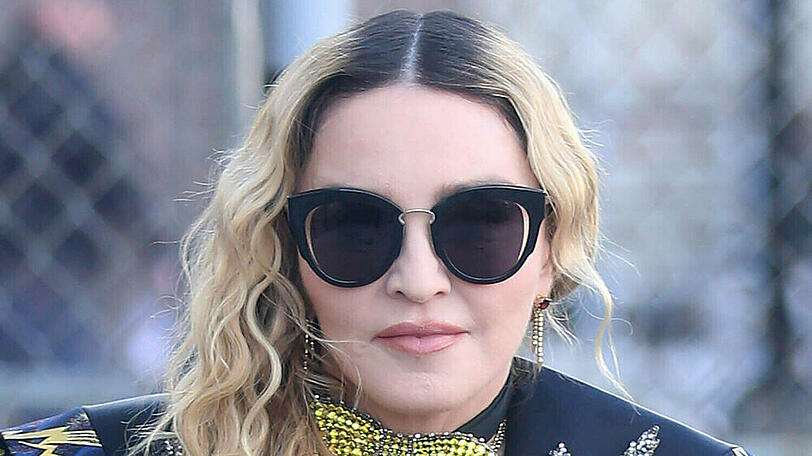 Madonna hat eine Verschwörungstheorie verbreitet