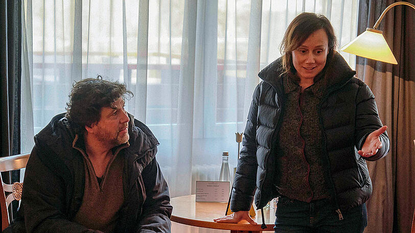 "Tatort: Ich hab im Traum geweinet": Friedemann (Hans-Jochen Wagner) und Franziska (Eva Löbau) bei den ersten Ermittlungen