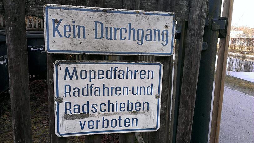 Wer sein Radl liebt, der schiebt - nur nicht hier.