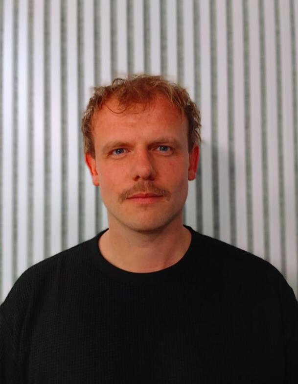 Bootsbauer Jonathan Heck ist Experte f&uuml;r Holzboote.