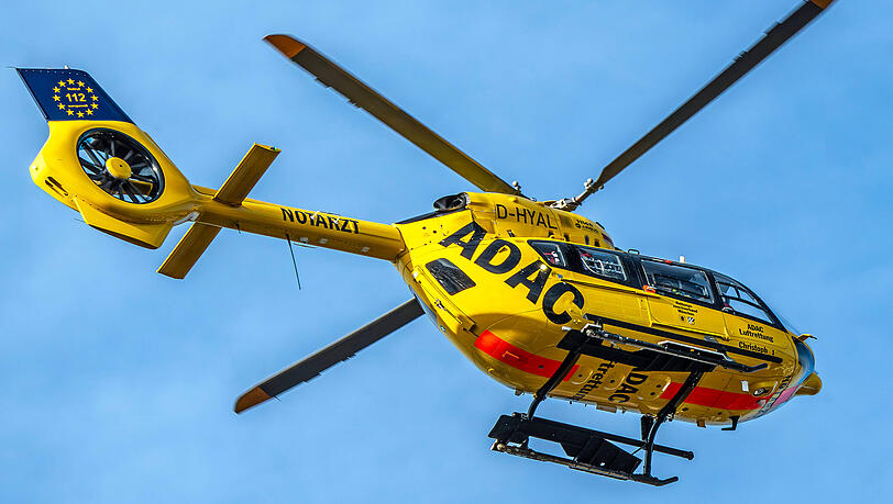 Ein Rettungshubschrauber flog den schwer verletzten Motorradfahrer ins Krankenhaus Harlaching. (Symbolbild) Ein Rettungshubschrauber flog den schwer verletzten Motorradfahrer ins Krankenhaus Harlaching. (Symbolbild)