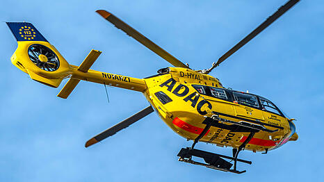 Auch ein Rettungshubschrauber wurde alarmiert. (Symbolbild)
