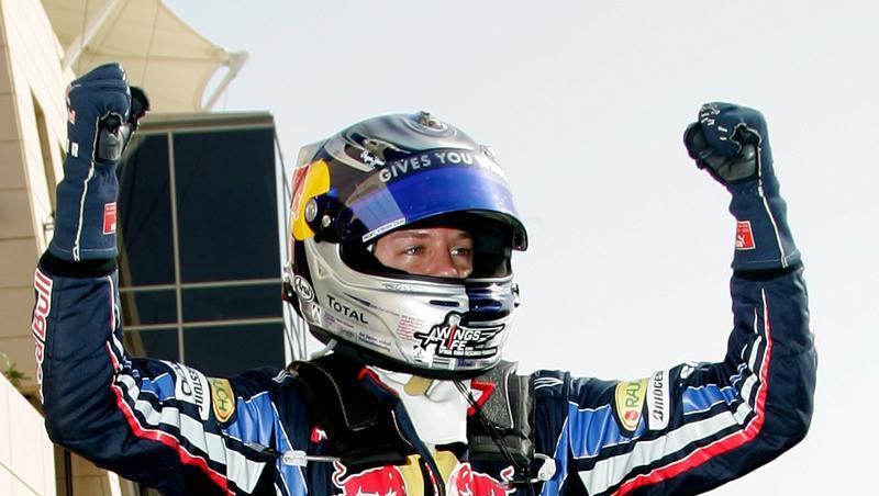 Sebastian Vettel jubelt über die Pole Position. Sebastian Vettel jubelt über die Pole Position.