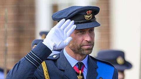 Prinz William, hier bei einer Parade am Royal Air Force College in Cranwell, diente selbst als Pilot.