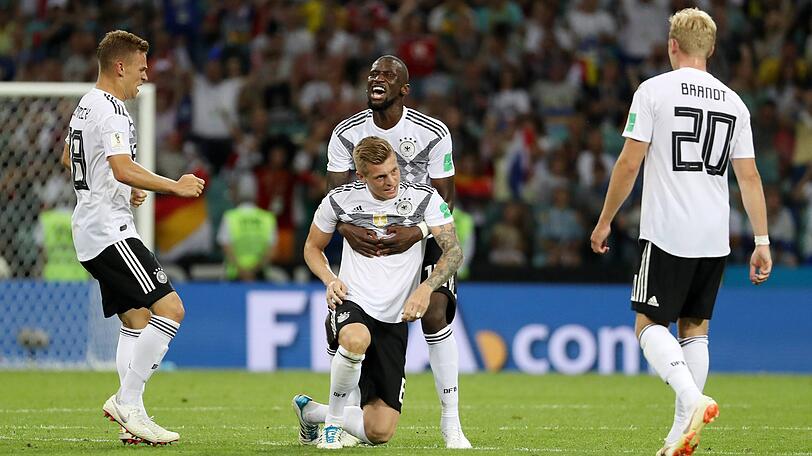 Erleichterung pur: Deutschland schlägt Schweden dank Toni Kroos (Mi.) bei der Fußball-WM 2018.