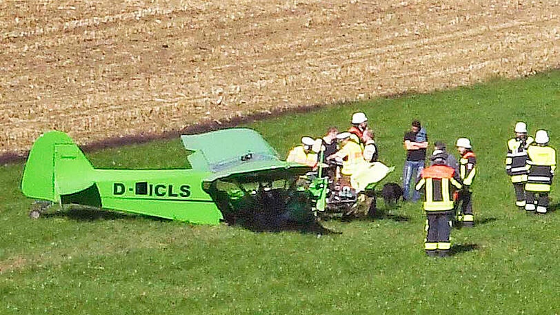 Die Bilder vom Ultraleichtflugzeug-Absturz bei Sauerlach.