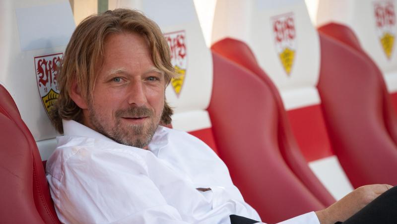 "Die Verletzung ist ein Schock für uns alle", sagte Stuttgarts Sportdirektor Sven Mislintat über Kalajdzic. "Die Verletzung ist ein Schock für uns alle", sagte Stuttgarts Sportdirektor Sven Mislintat über Kalajdzic.