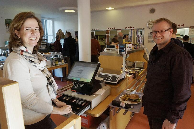 Sefanie Baumann, die gute Seele in der Kantine der Regierung von Oberbayern.