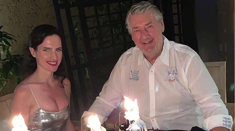 Im Urlaub: Galerist Dirk G. Kronsbein mit Freundin Goscha.