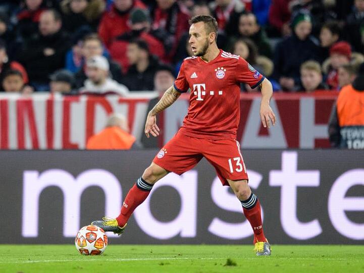 Bayern Münchens Außenverteidiger Rafinha am Ball. Foto: Matthias Balk/Archiv