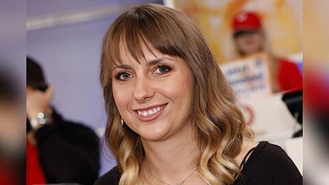 Anna Heiser wurde durch ihre Teilnahme an der RTL-Kuppelshow "Bauer sucht Frau" bekannt. Für ihren Gerald zog sie nach Namibia. Inzwischen lebt die Familie in Polen.