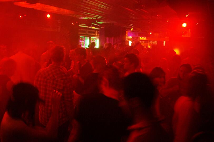 Da kocht die Stimmung des Party-Volks.