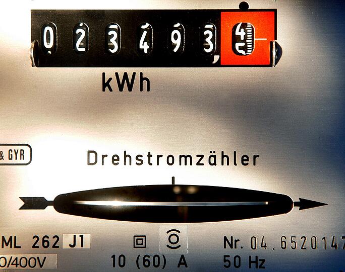 Je langsamer, desto besser: Die SWM-Kampagne soll das Tempo des Stromzählers drosseln.