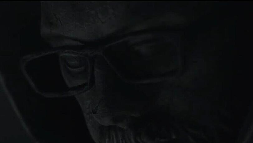 Sido tritt in seinem Video als steinerne Statue auf Sido tritt in seinem Video als steinerne Statue auf