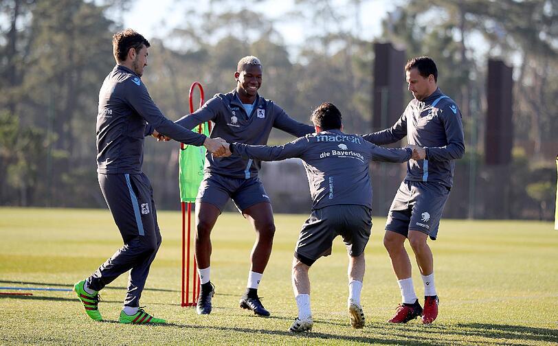 Die Bilder vom Dienstagstraining der Löwen in Troia.