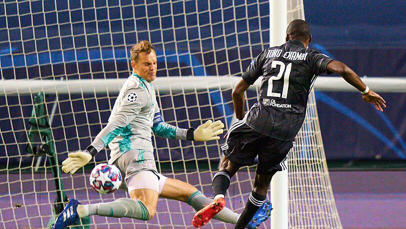 Auch dank Manuel Neuer blieb der FC Bayern gegen Lyon ohne Gegentor. Auch dank Manuel Neuer blieb der FC Bayern gegen Lyon ohne Gegentor.