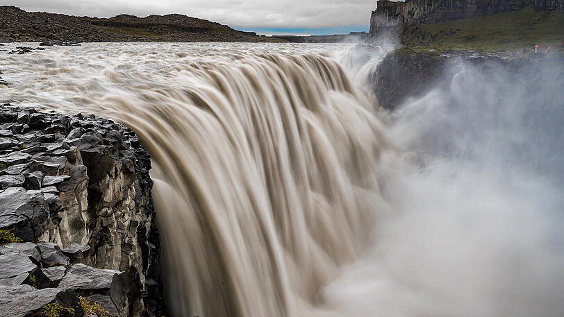 Die Deffifoss fließen in Island.