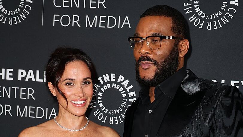 Herzogin Meghan posierte im Dezember 2024 mit Tyler Perry bei einer Preisverleihung in Beverly Hill.