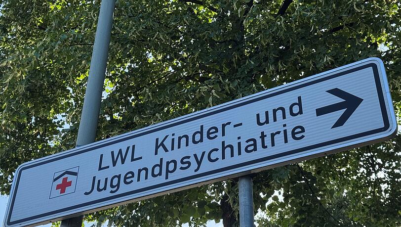 Die Polizei hatte nach dpa-Informationen vor der Tat die Klinik gewarnt.