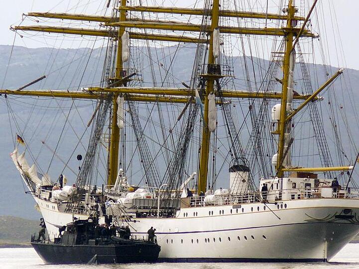 Die Ermittlungen auf der "Gorch Fock" haben begonnen.