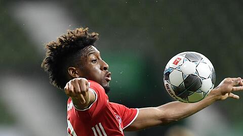 Bayerns Kingsley Coman kontrolliert den Ball. Foto: Martin Meissner/AP-Pool/dpa/Archivbild