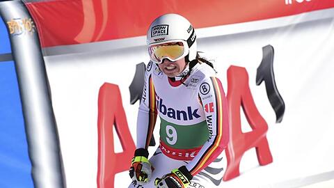 Kira Weidle aus Deutschland reagiert im Zielbereich. Foto: Marco Tacca/AP/dpa/Archivbild